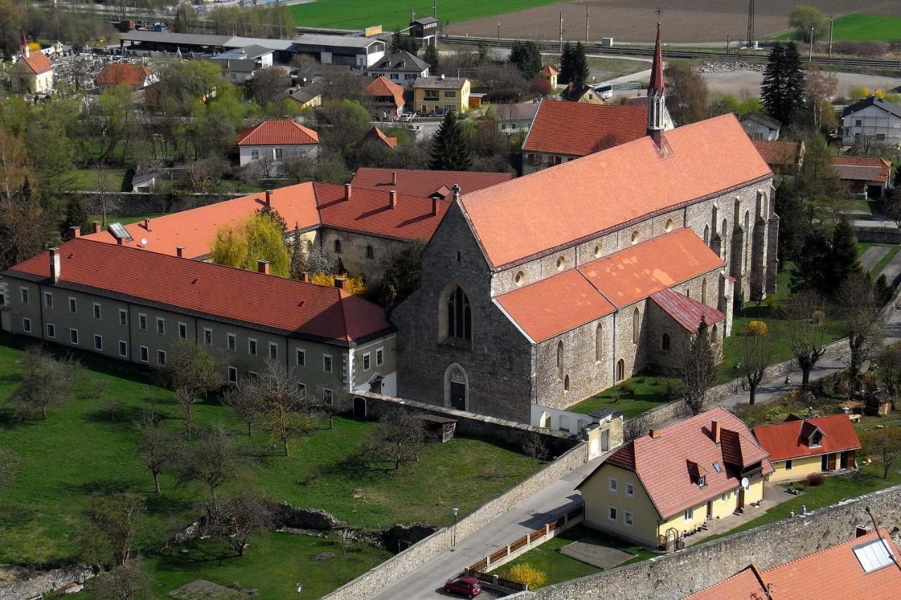 Huette Zum Verlieben Gurk Exterior photo