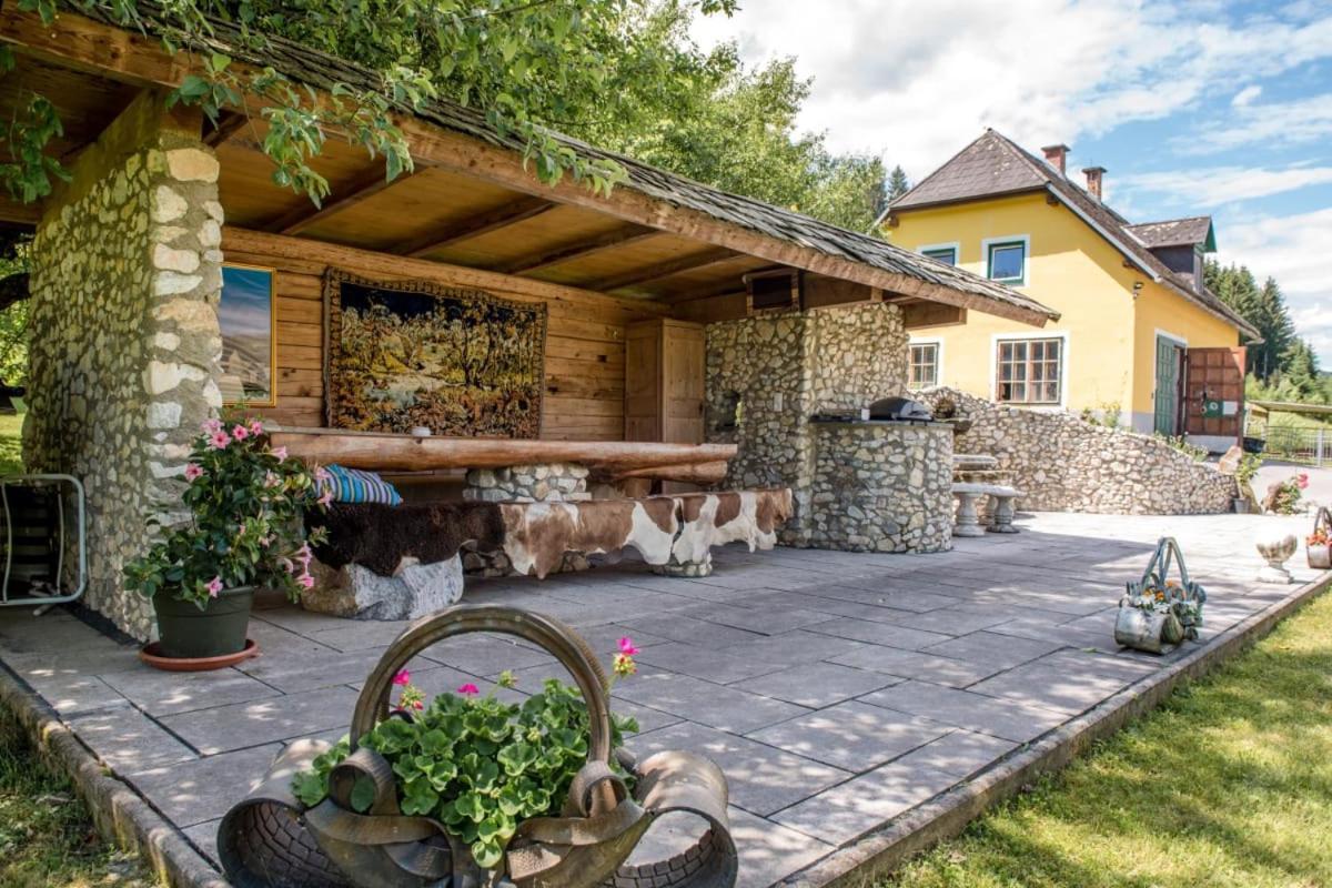 Huette Zum Verlieben Gurk Exterior photo
